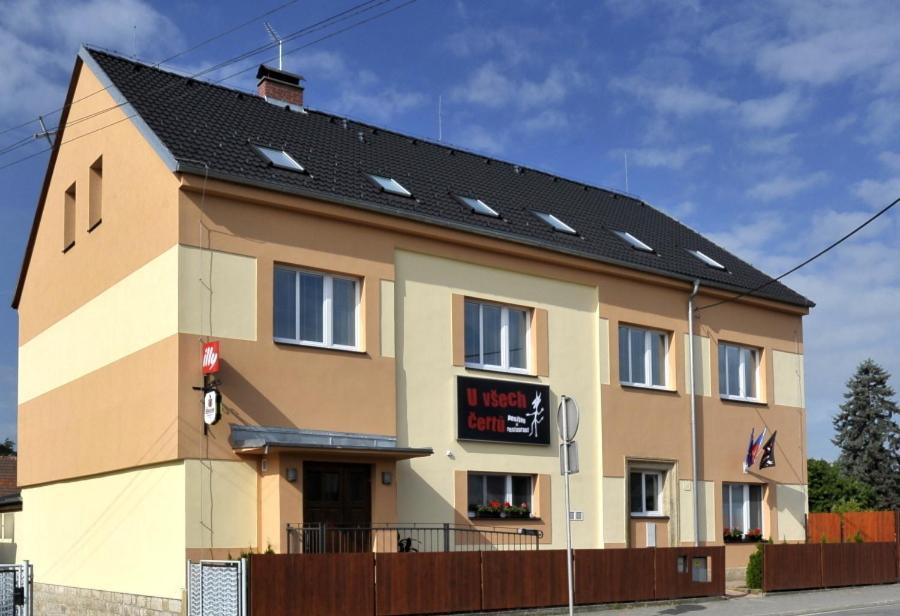 Pension U Vsech Certu Jicin Exterior photo